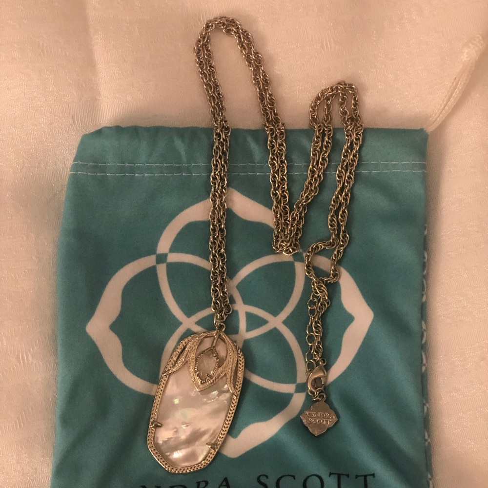 Kendra Scott Necklace